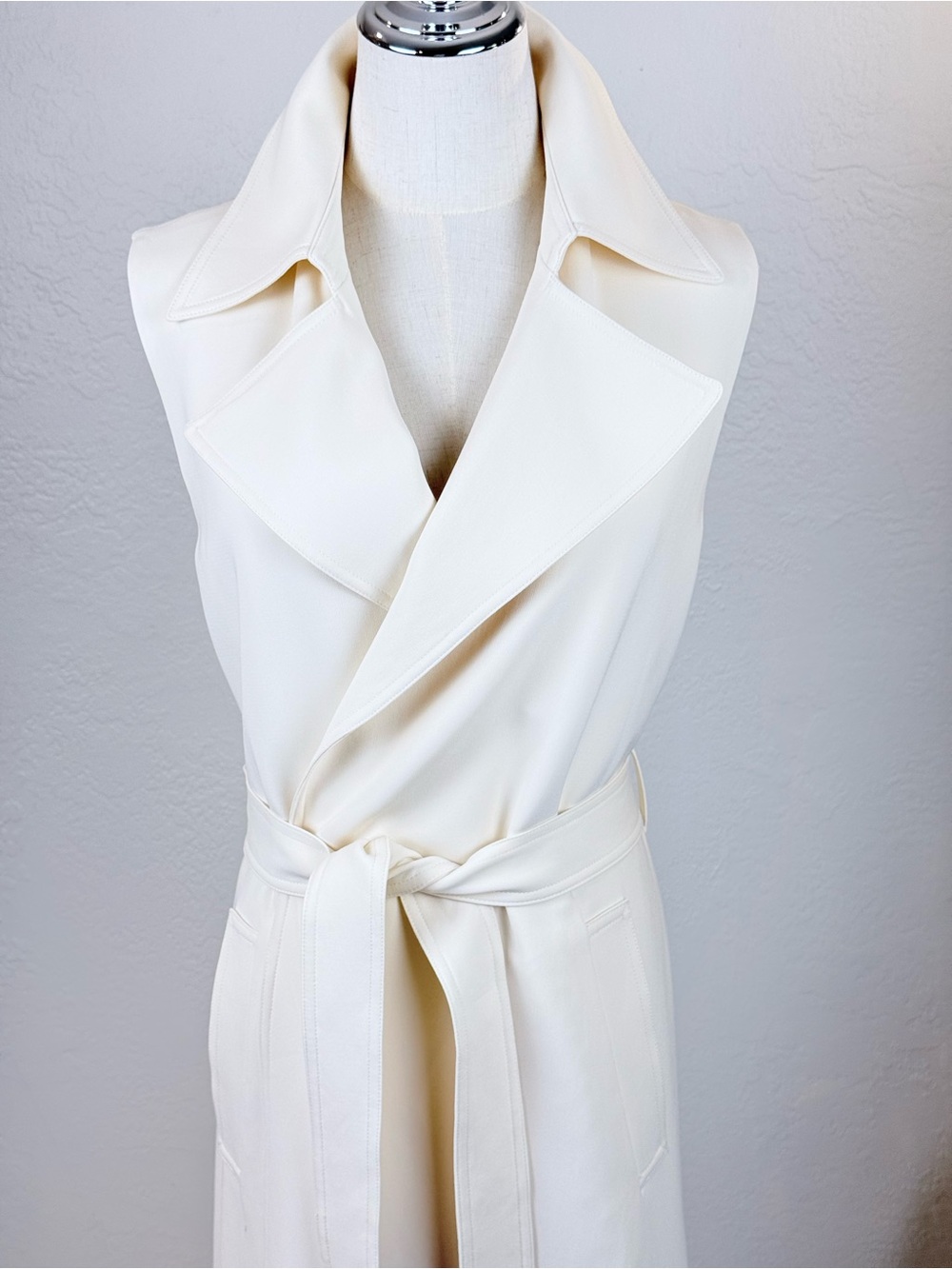CLASSIC Theory Oak Lane Admiral Crepe Sleeveless Trench Coat Duster Cream Sz:S - Picture 3 of 11
